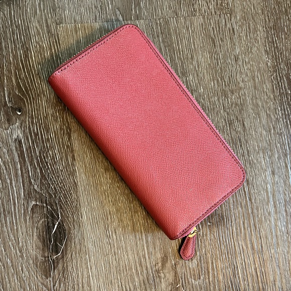 Coach Pink Leather Wallet - Picture 2 of 3